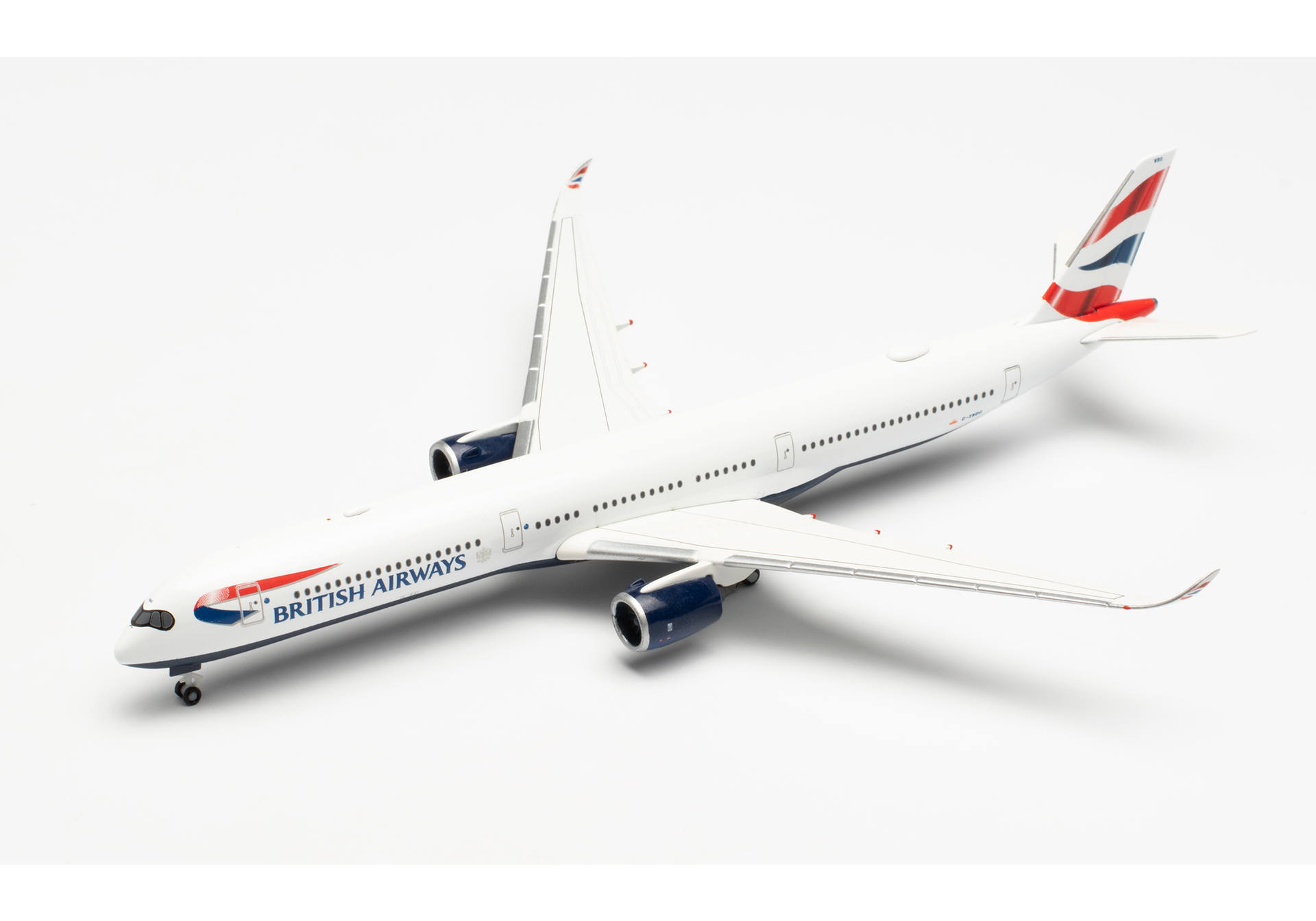   Airbus A350-1000 British Airways - G-XWBG, 1:500, 533126-002.  # 3 hobbyplus.ru