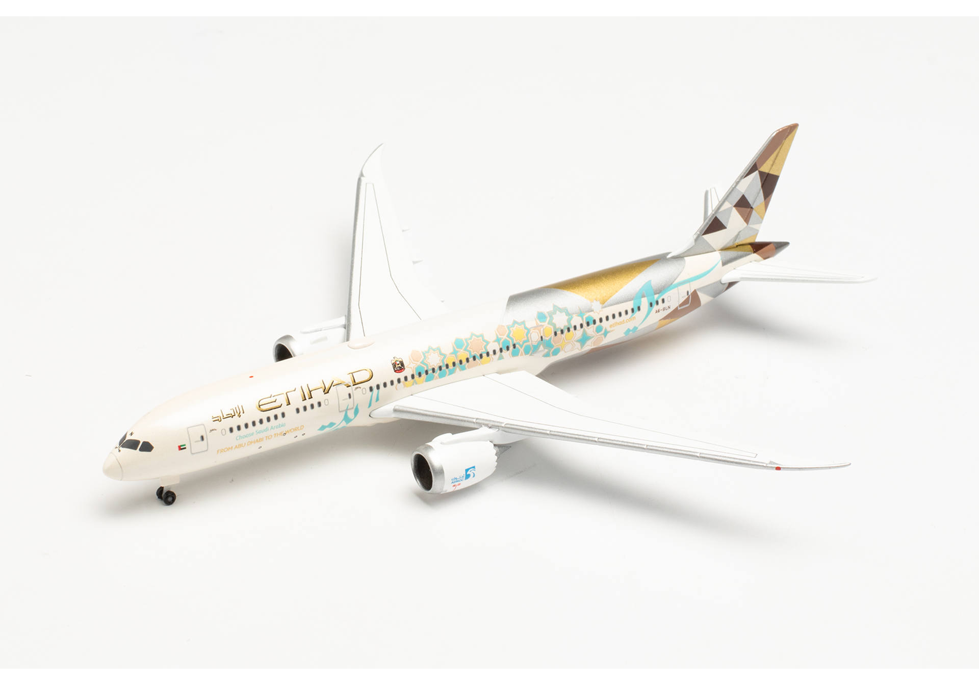  ETIHAD AIRWAYS BOEING 787-9 DREAMLINER CHOOSE SAUDI ARABIA  A6-BLN 1:500 535748. # 3 hobbyplus.ru