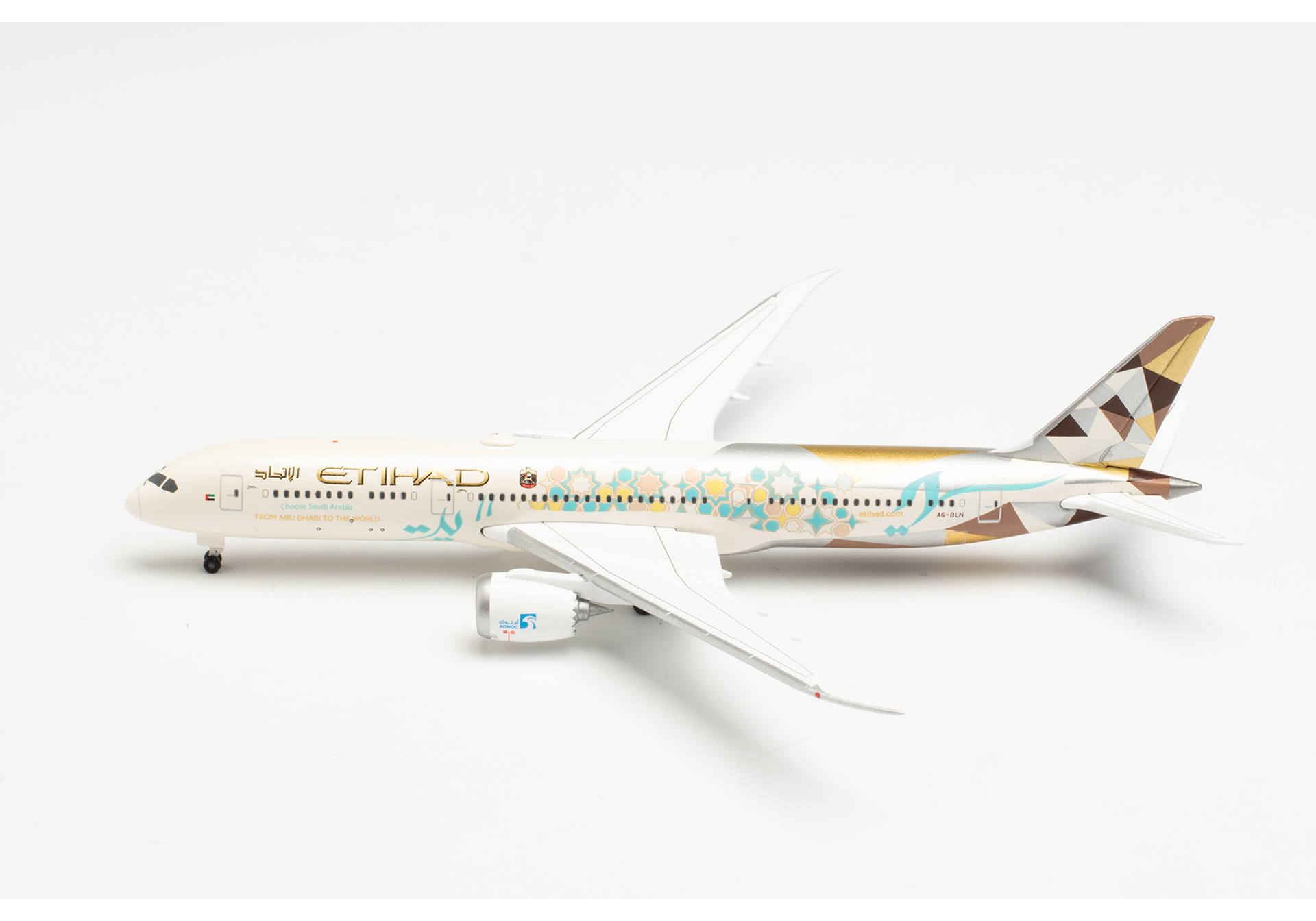  ETIHAD AIRWAYS BOEING 787-9 DREAMLINER CHOOSE SAUDI ARABIA  A6-BLN 1:500 535748. # 1 hobbyplus.ru