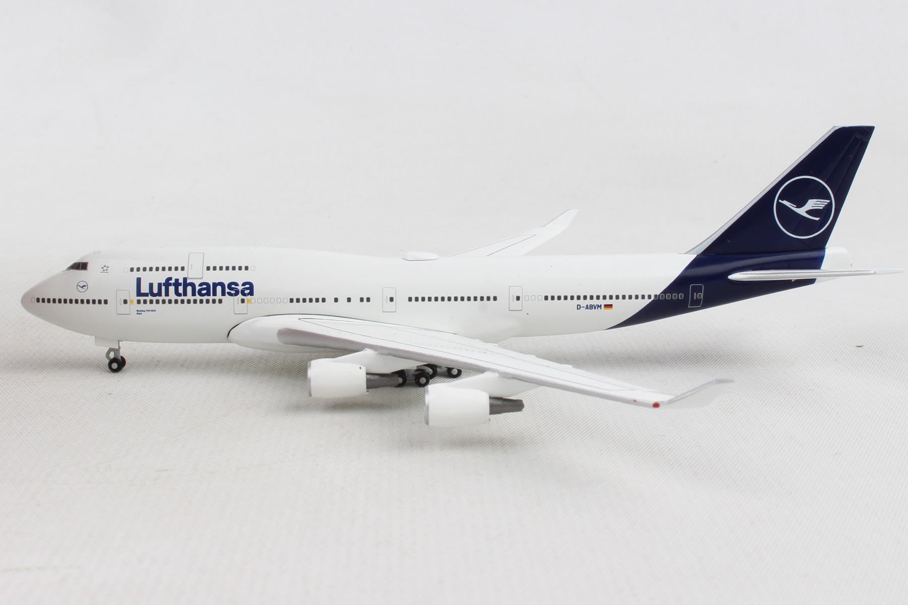   LUFTHANSA BOEING 747-400 herpa 532761 # 2 hobbyplus.ru