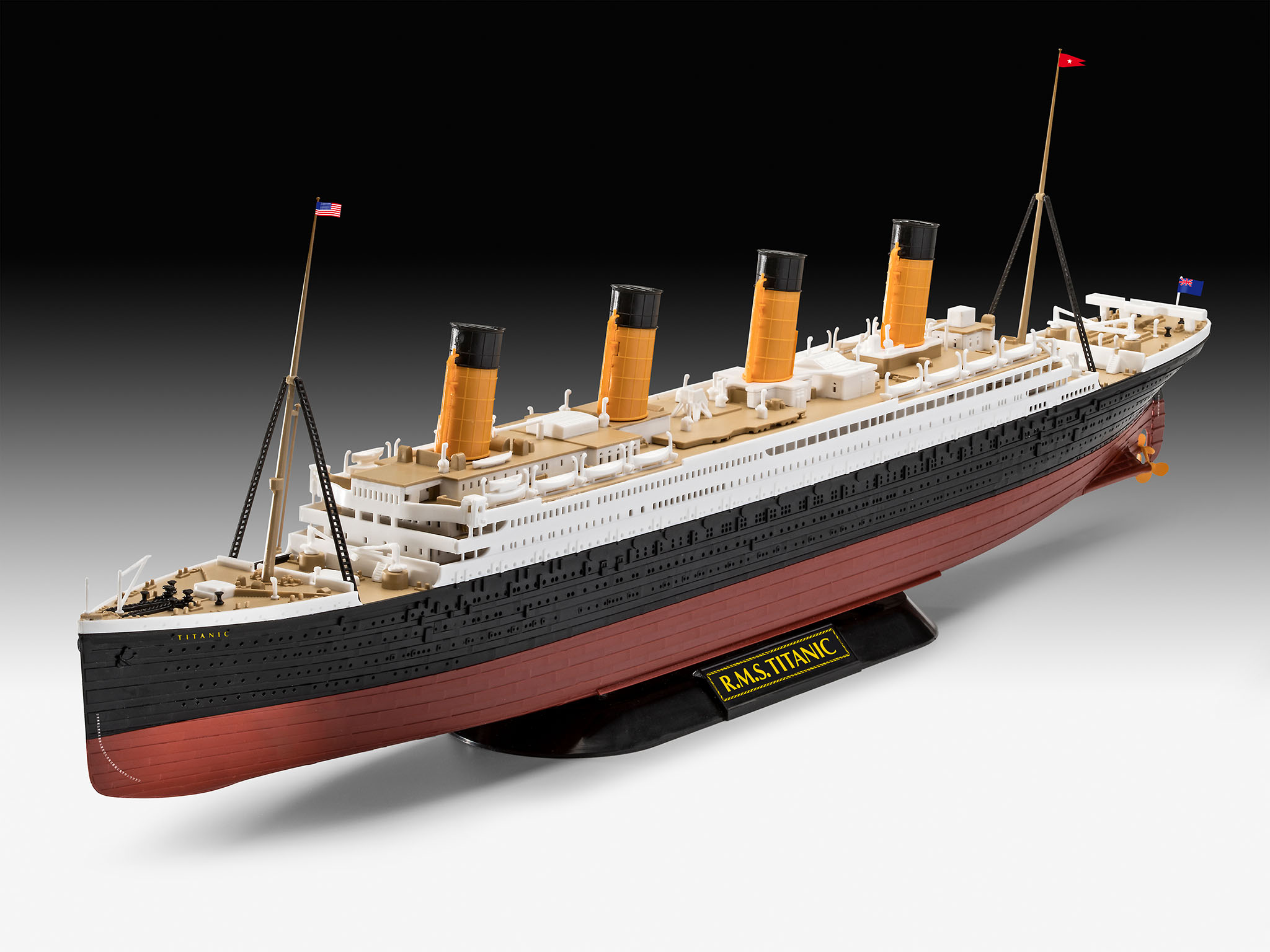   Revell   RMS TITANIC   1:600. # 1 hobbyplus.ru