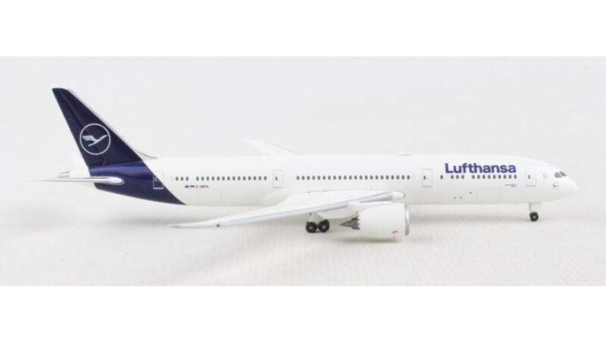  Boeing 787-9 Lufthansa 1:500 535946.