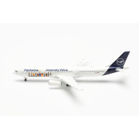 ������ ������� Lufthansa A330 Fanhansa � Diversity Wins - D-AIKQ. 1:500