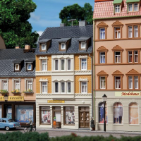 ����� ��� ����� 4, � ��������� �� ������ �����, � �������� ������ HO, ������� 1:87, 16 ��., AUHAGEN ������� 12253.