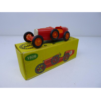 ���������������� ������� ���������� BUGATTI 35 1926 ����. ����������� � ������ ESTETYKA � 80 �����.