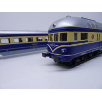 ��������� ����� BR 4145 �Blauer Blitz�  ����� III �� 3-� �����, 70 ����. ����������� �������� �����. ������������ Piko �������� ���� ���. ������� 1:87.