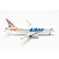������ ������� ����� �������� Sukhoi Superjet 100 - RA-89033, 1:200, 572897.