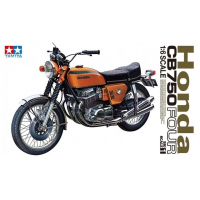 ������� ������ ���������� Tamiya, ����� � �������� 1:6.