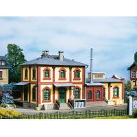 ������ ������������������ �����, � �������� ������ HO ������� 1:87 16 �� AUHAGEN ������� 12228.