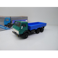 ������������� ������ ����� 5320 ��������, ��������� � ���� 80 �����. ������� 1:43, ������������ ������. � ������������ �������.