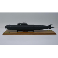       -141 .     .   45 ,   47 . Model of the Russian nuclear submarine missile boat K-141 